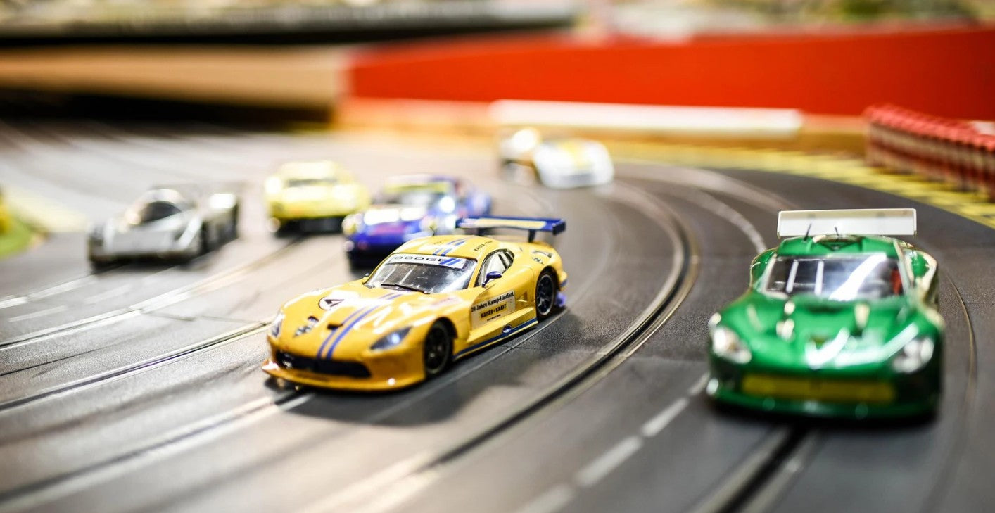 Fahrzeuge, Bahnen & Action